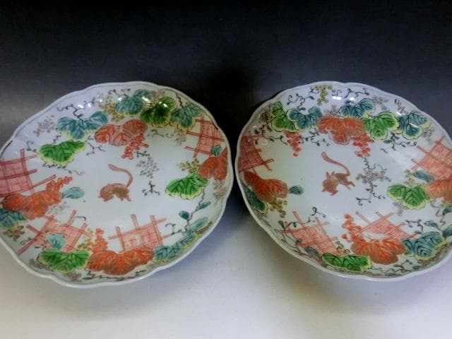 皿■古伊万里 兎紋 2枚(江戸後期～明治期)葡萄の絵 赤絵 時代物 骨董品■