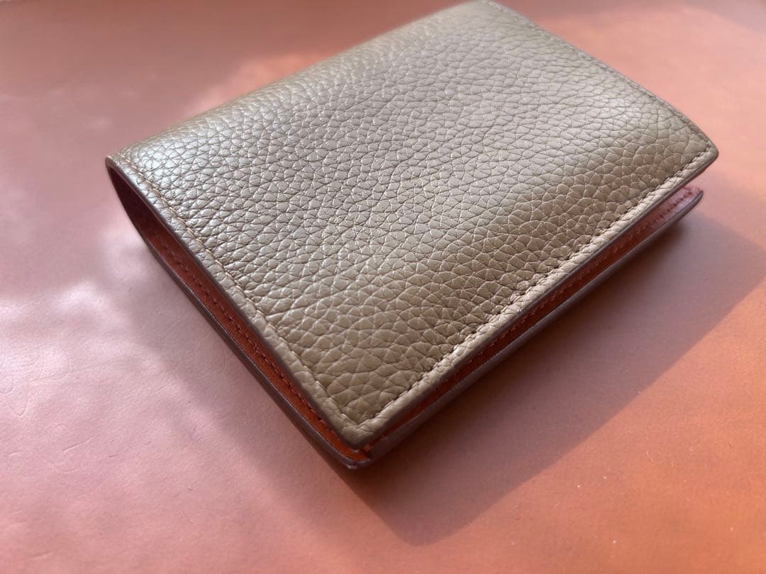 ✨PRADA 二つ折り財布（キャメル×内側オレンジ）✨