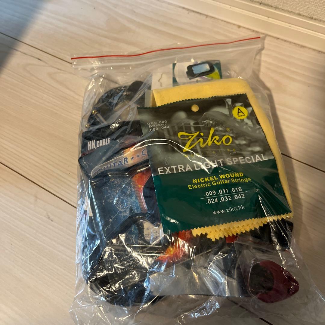 ギター squier by fender stratocaster