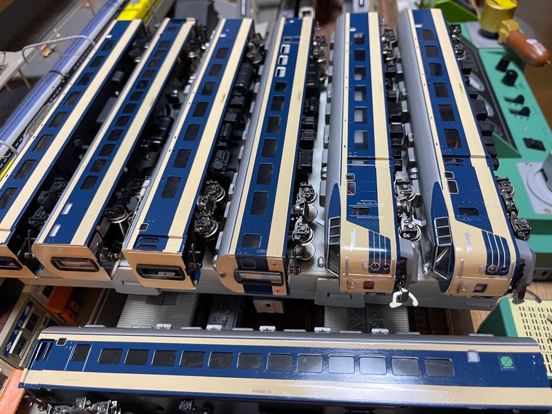 KTM 581系HO＋おまけ機関車4両＋更におまけ1両