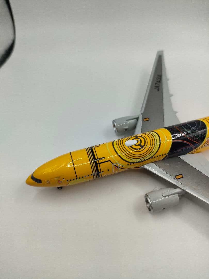 美品　ANA B777-200ER JA743A　C3PO　1/400