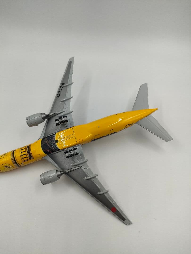美品　ANA B777-200ER JA743A　C3PO　1/400