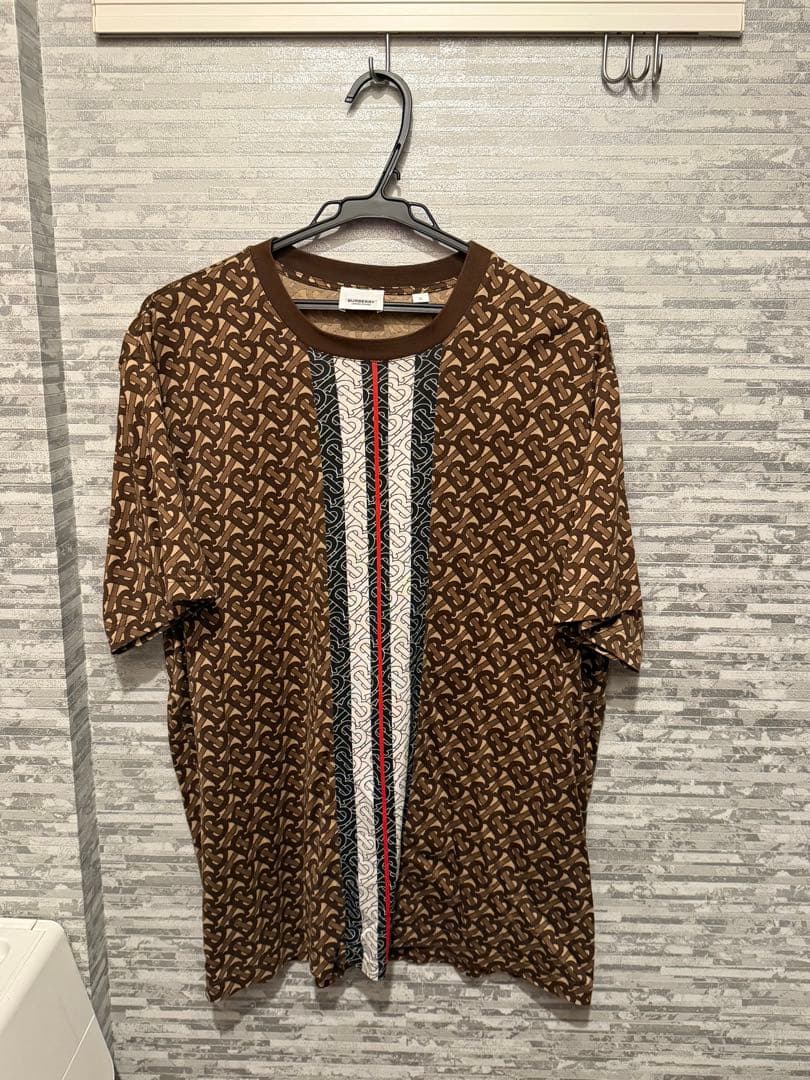 ね*˚様 Burberry バーバリー 23AWロゴプリントTシャツ Mサイズ