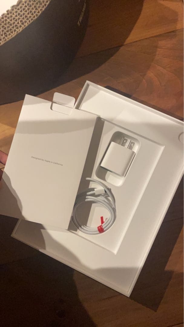 【美品】Apple iPad Air 第5世代本体　256GB