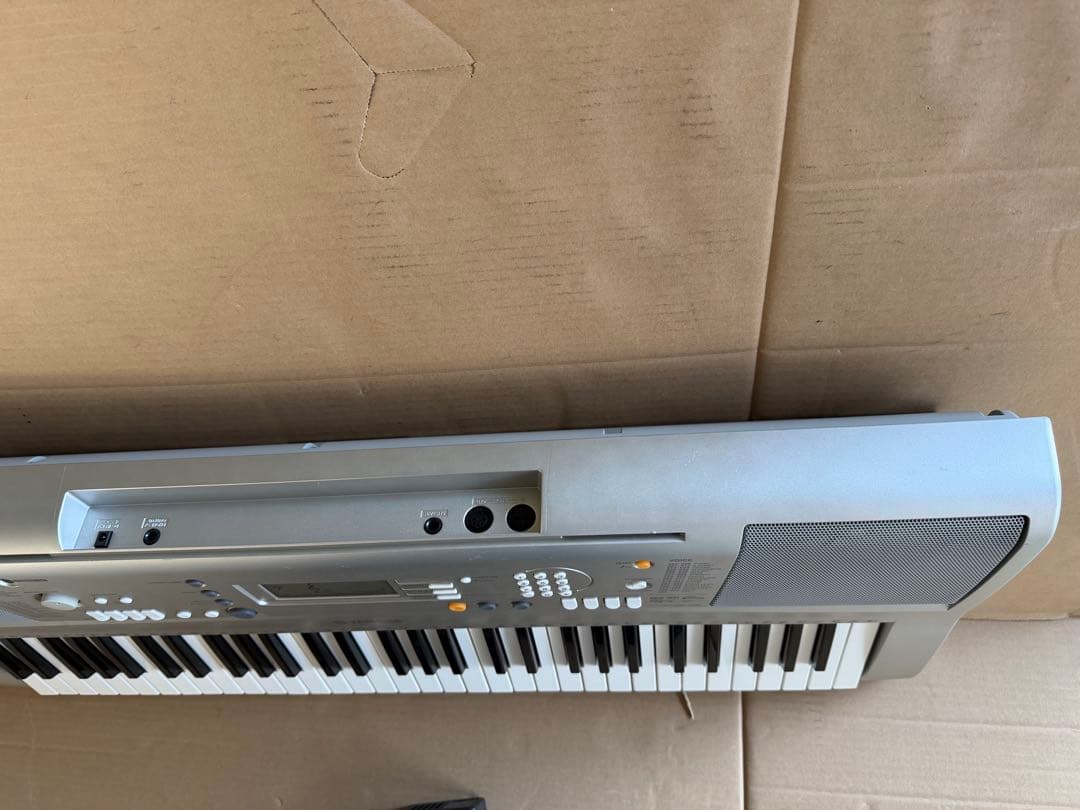 Yamaha psr-e303 電子キーボード