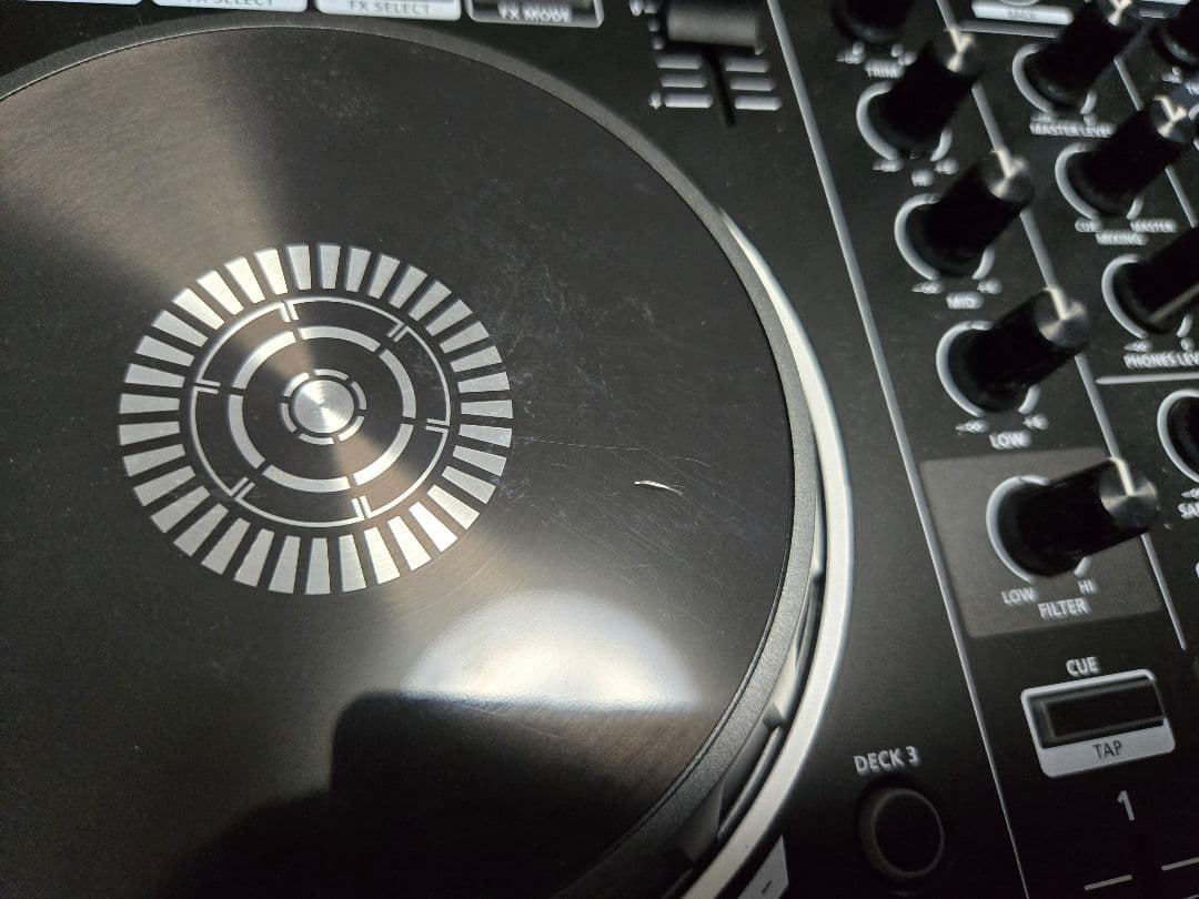 Roland　DJ-202