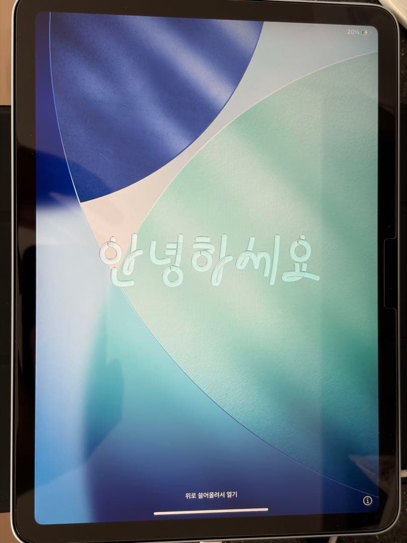 iPad AirM2 11インチWi-Fiモデル128GB 本体+ケース等おまけ