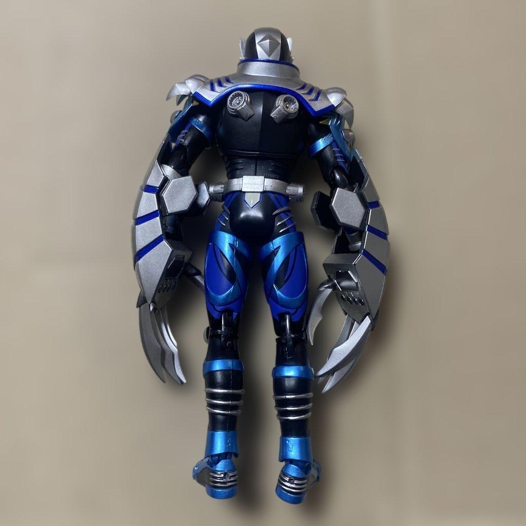 S.H.フィギュアーツ　仮面ライダータイガ　アビス　パーツ入れ替え