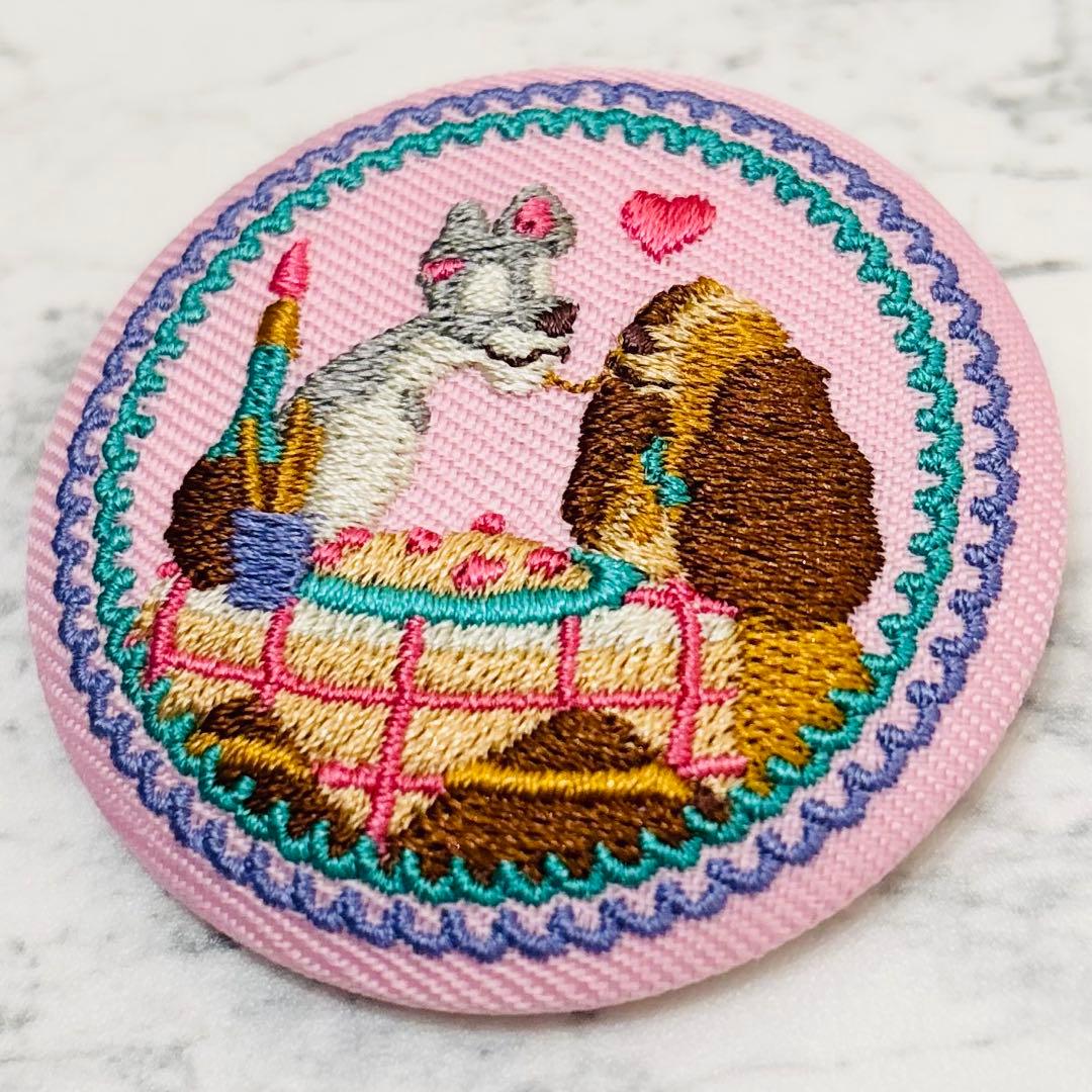 ディズニー 刺繍缶バッジ