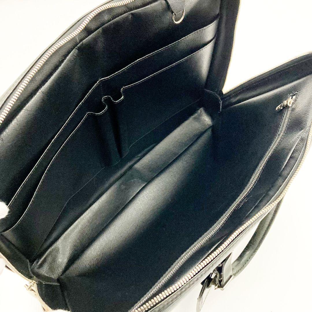 正規品 ルイヴィトン エピ ポルトドキュマン ヴォワヤージュ ビジネスバッグ