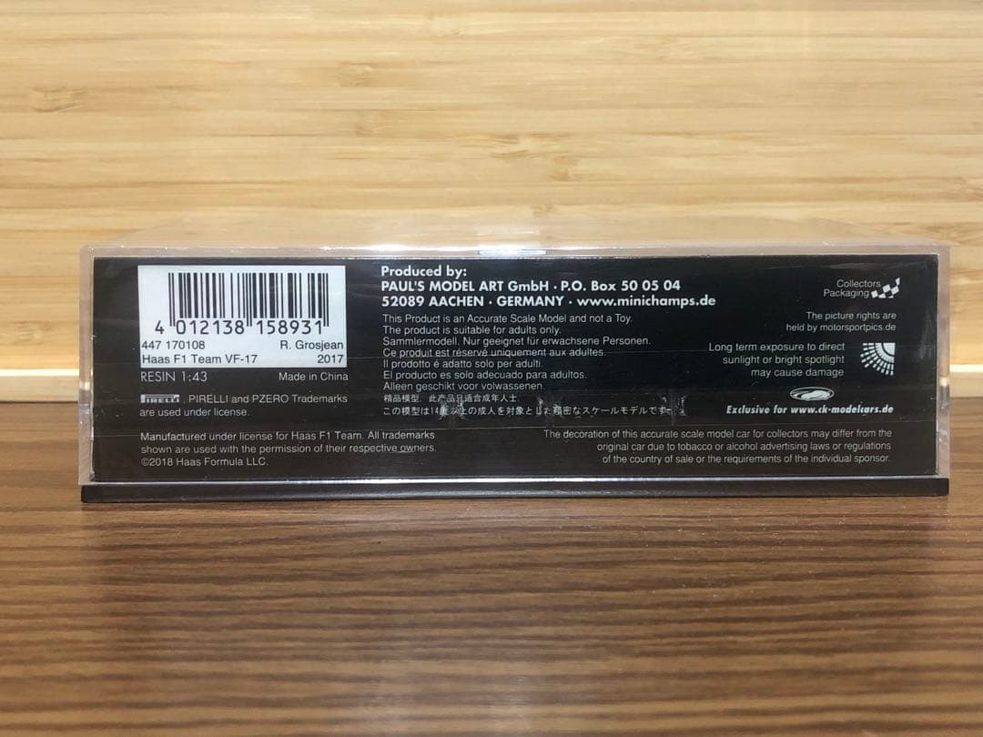 ミニチャンプス1/43 ハースF1チームVF-17 R.グロージャン 海外別注品