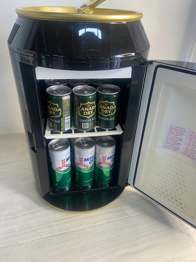 コカコーラ　小型　冷蔵庫　保温保冷　ブラック　缶型