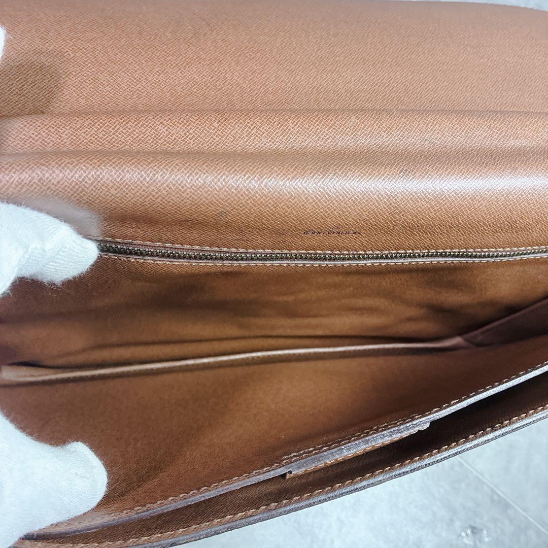 バッグ Louis Vuitton Conseiller Briefcase