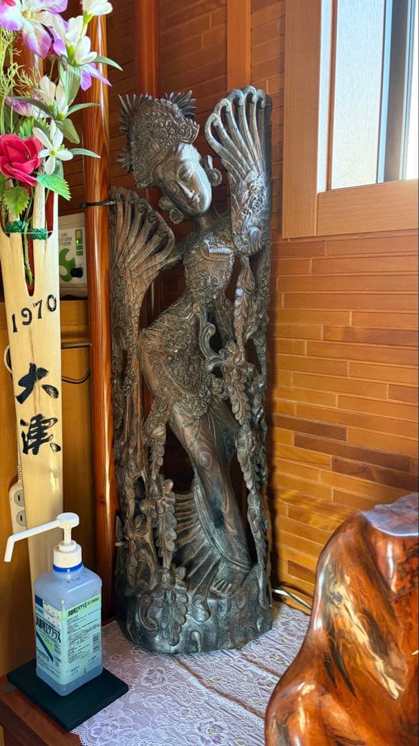 バリ風木製彫刻 女性像 約70cm