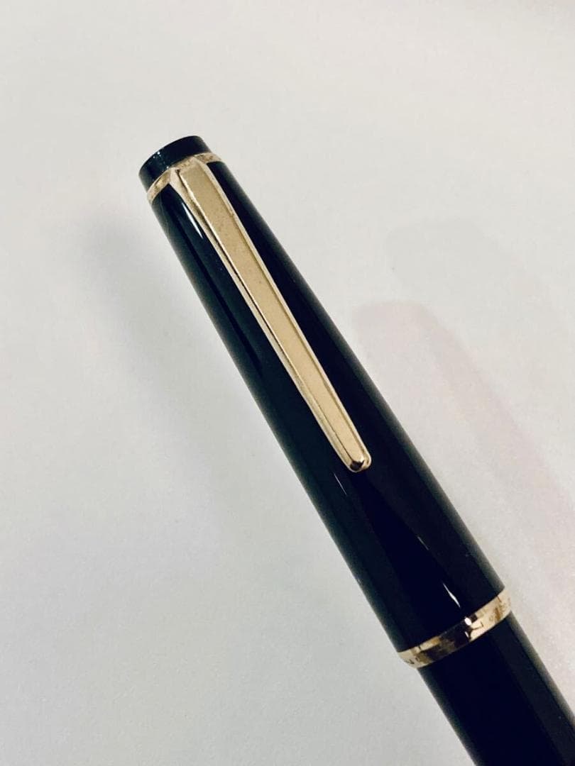 【ペン先14金】モンブラン高級万年筆 ♯32 1960年代製 MONTBLANC