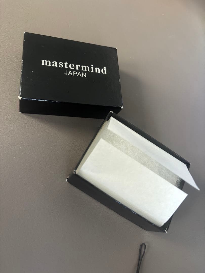 mastermind japan スワロフスキー ストラップ
