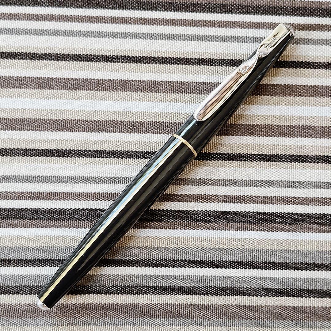 ポールスミス　チャコールグレーラッカー　万年筆　ペン先18K