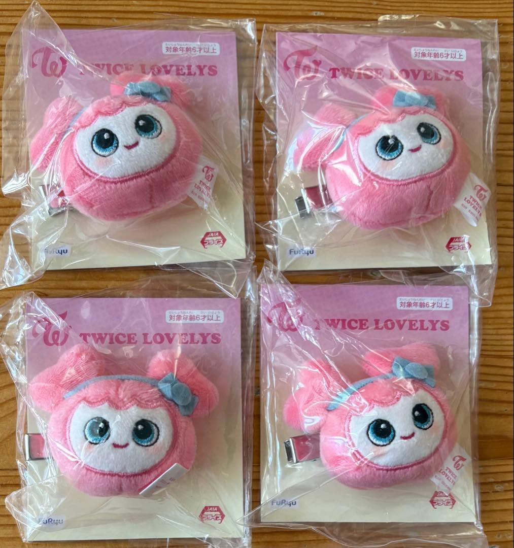 GiGO TWICE モモ ぬいぐるみヘアピン モブリー 4つセット