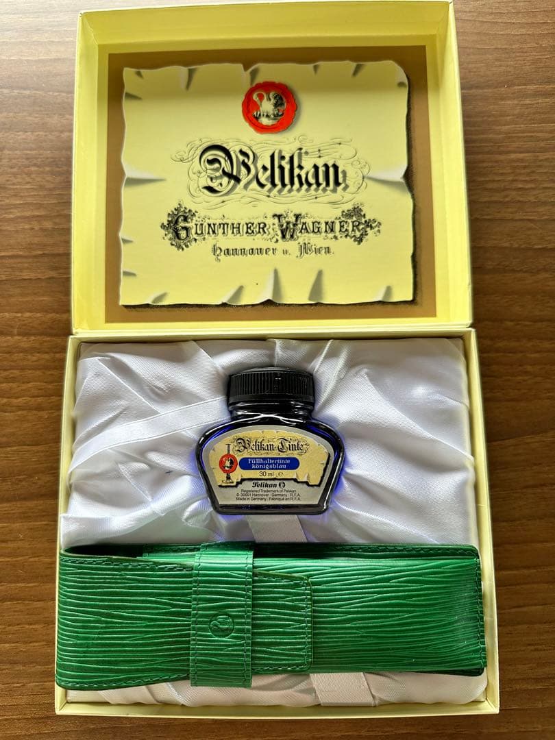 ペリカン　万年筆　GV300