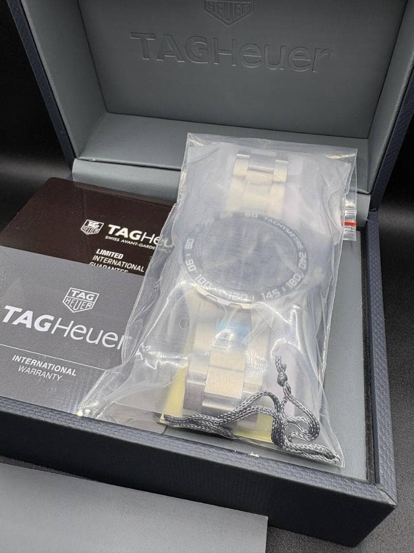 【新品未使用】タグホイヤーフォーミュラ1 CAZ1011.BA0842