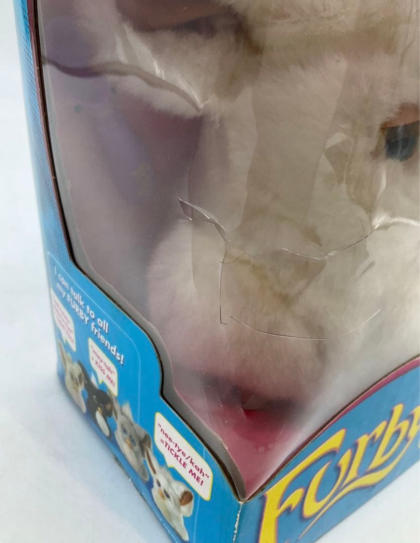 ハ*郎様 ★未開封品★ ファービー2 白 ベージュ 英語版 ブルーアイ 青目 2