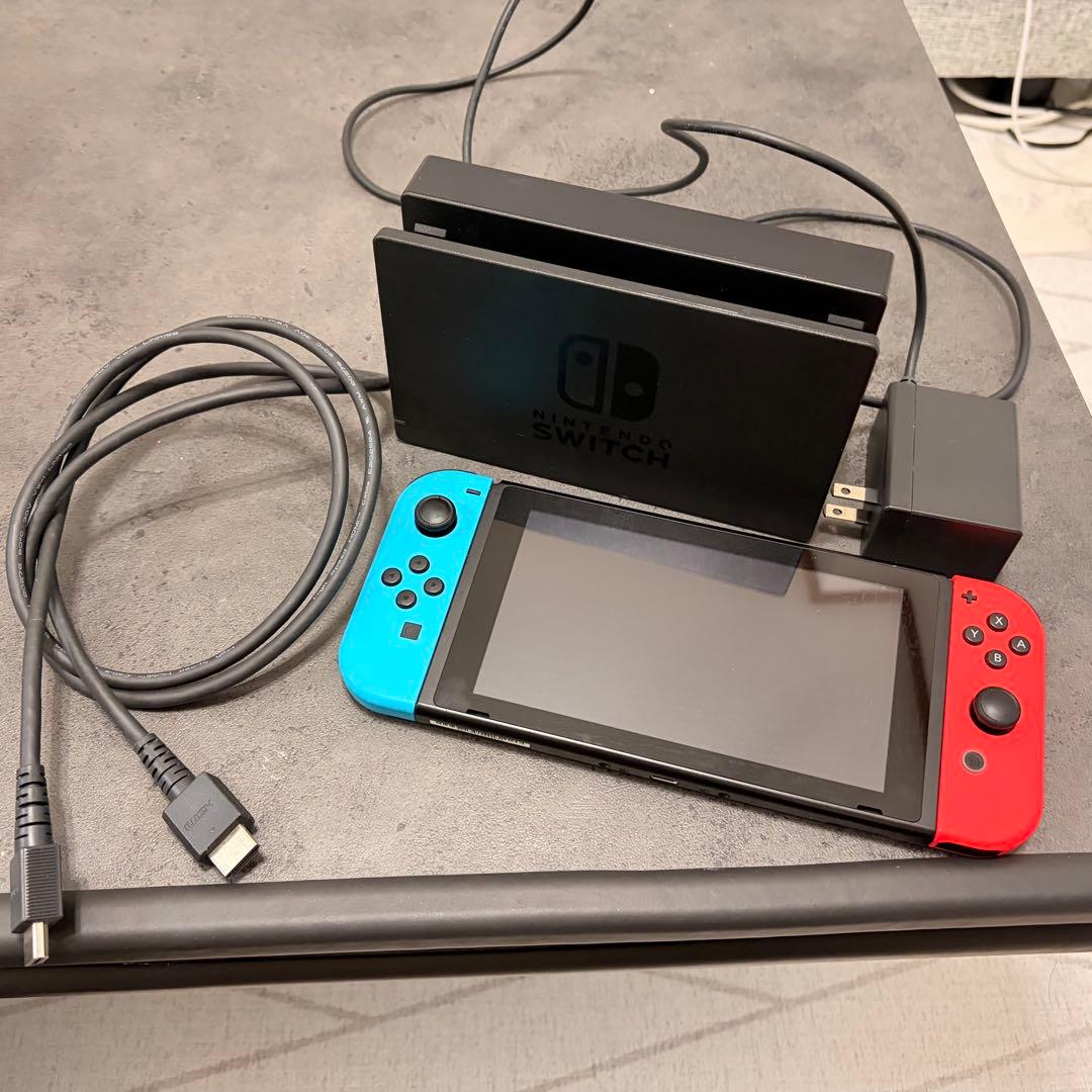 Nintendo Switch 本体 赤/青 Joy-Con付き