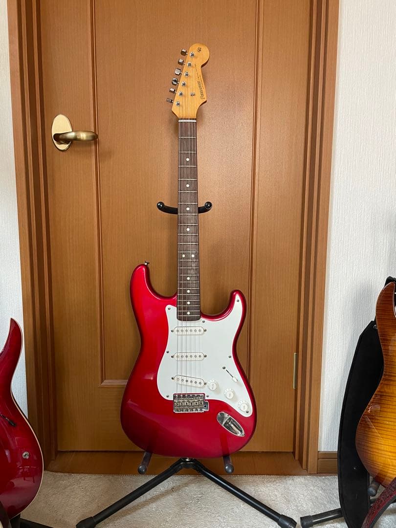 再再再値下げフェルナンデス　ストラトタイプ