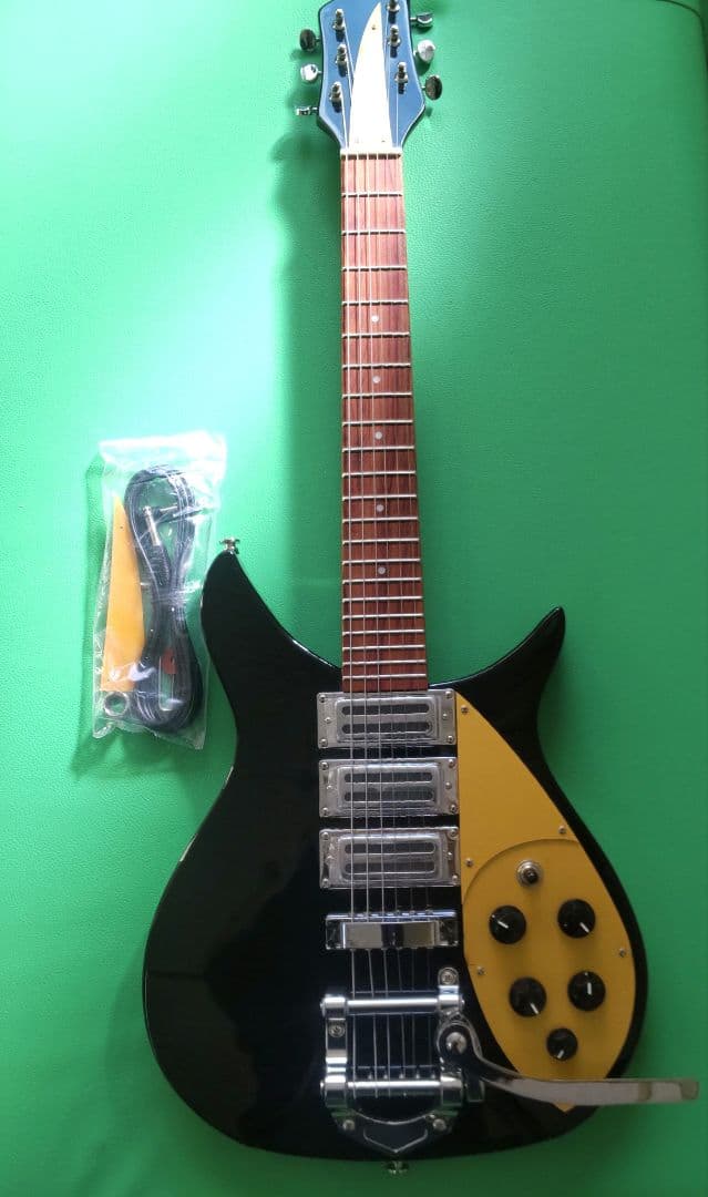 リッケンバッカー ３２５コピー ギター