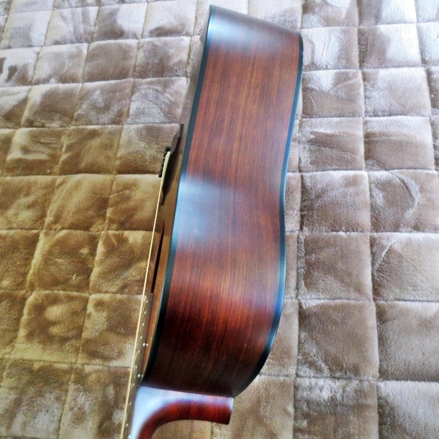 K.Yairi　弦高低く引きやすくトップ単板アコギ