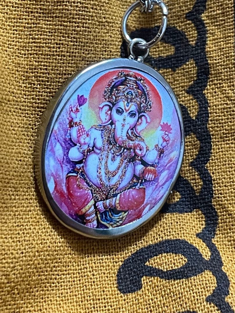 【新品】オームペンダント　クリシュナペンダントトップおまけつき　藤井風さん愛用