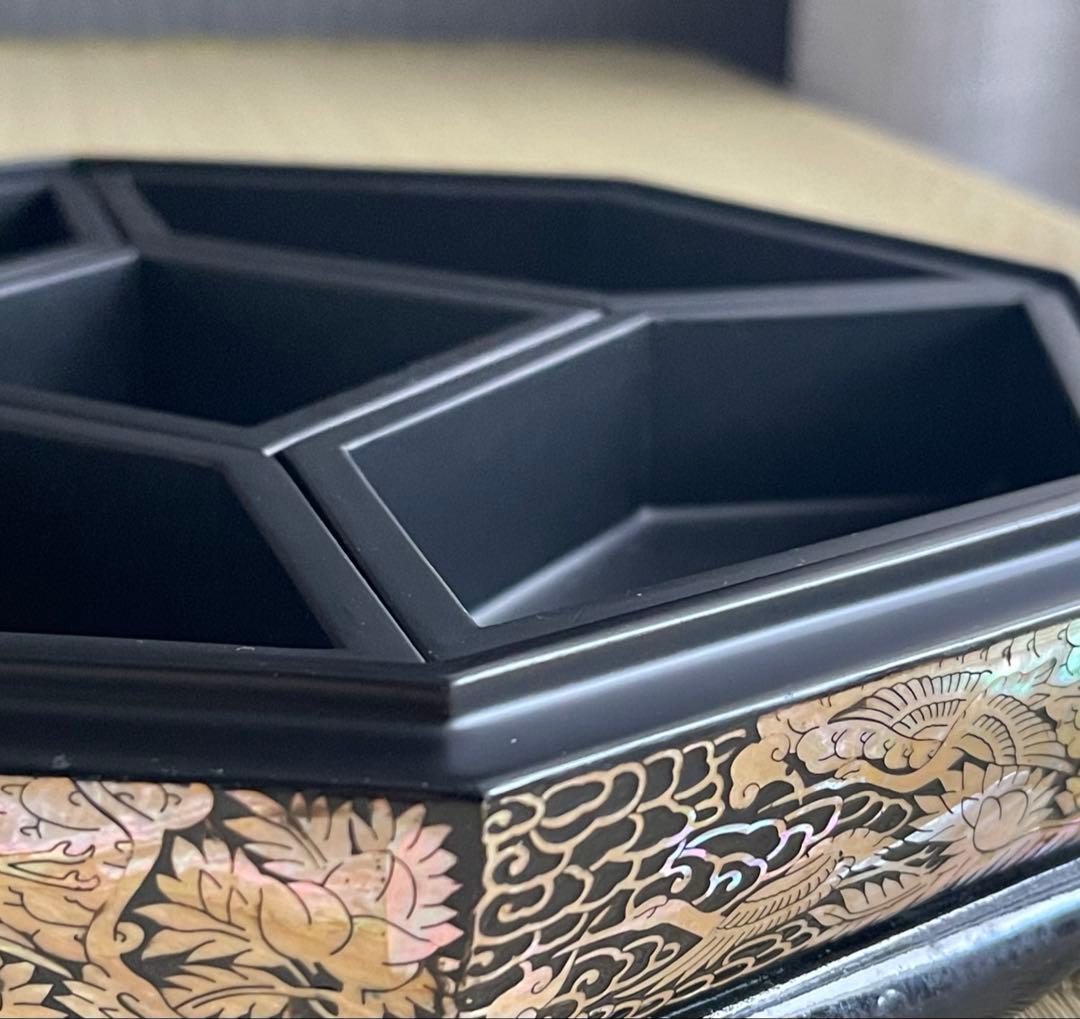 最終価格！　螺鈿　重箱　李在祥　韓国　貝細工　小物入れ　工芸品　漆器