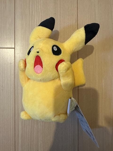 【タグ付き】ムンク展 ピカチュウ ぬいぐるみ　暗所保管　美品　レア