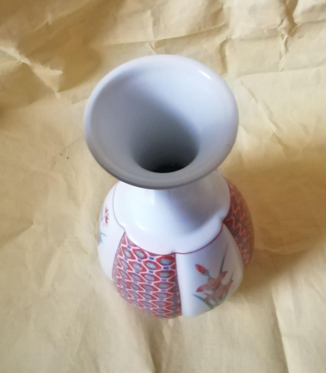 花瓶 　白磁