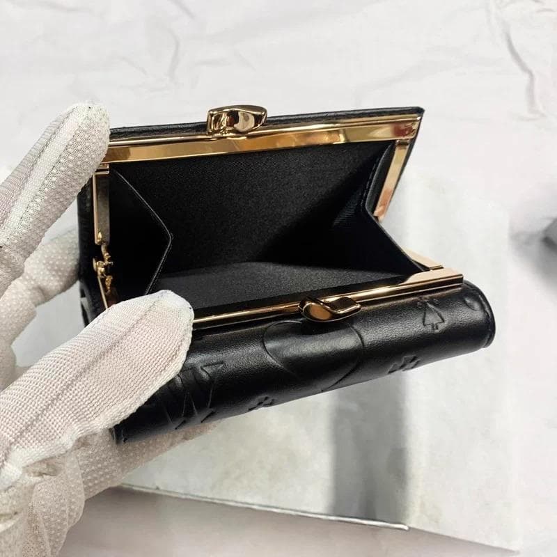 VVW 3つ折り財布 / ブラック/ゴールドロゴ