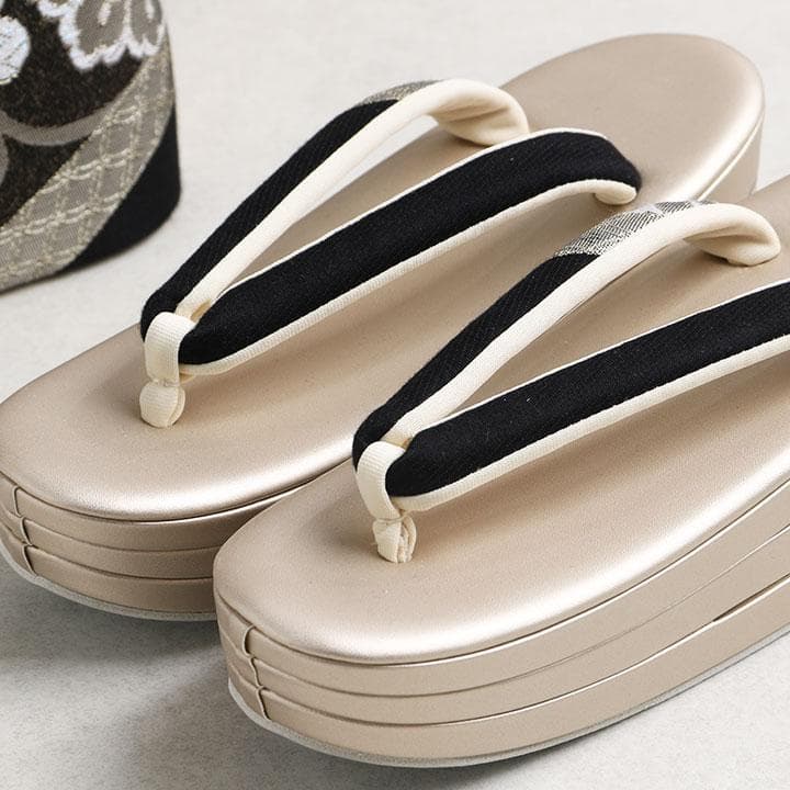 【新品】草履バッグセット　厚底草履　古典模様　24cm　03089