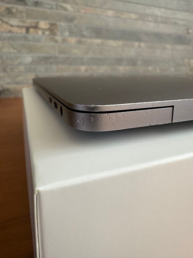 MacBook本体 Apple MacBook Pro 13