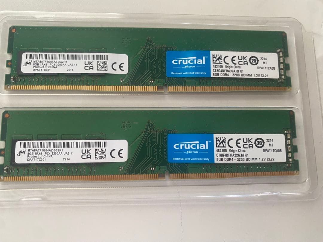 Crucal DDR4-3200 8GBx 2(16GB)メモリ