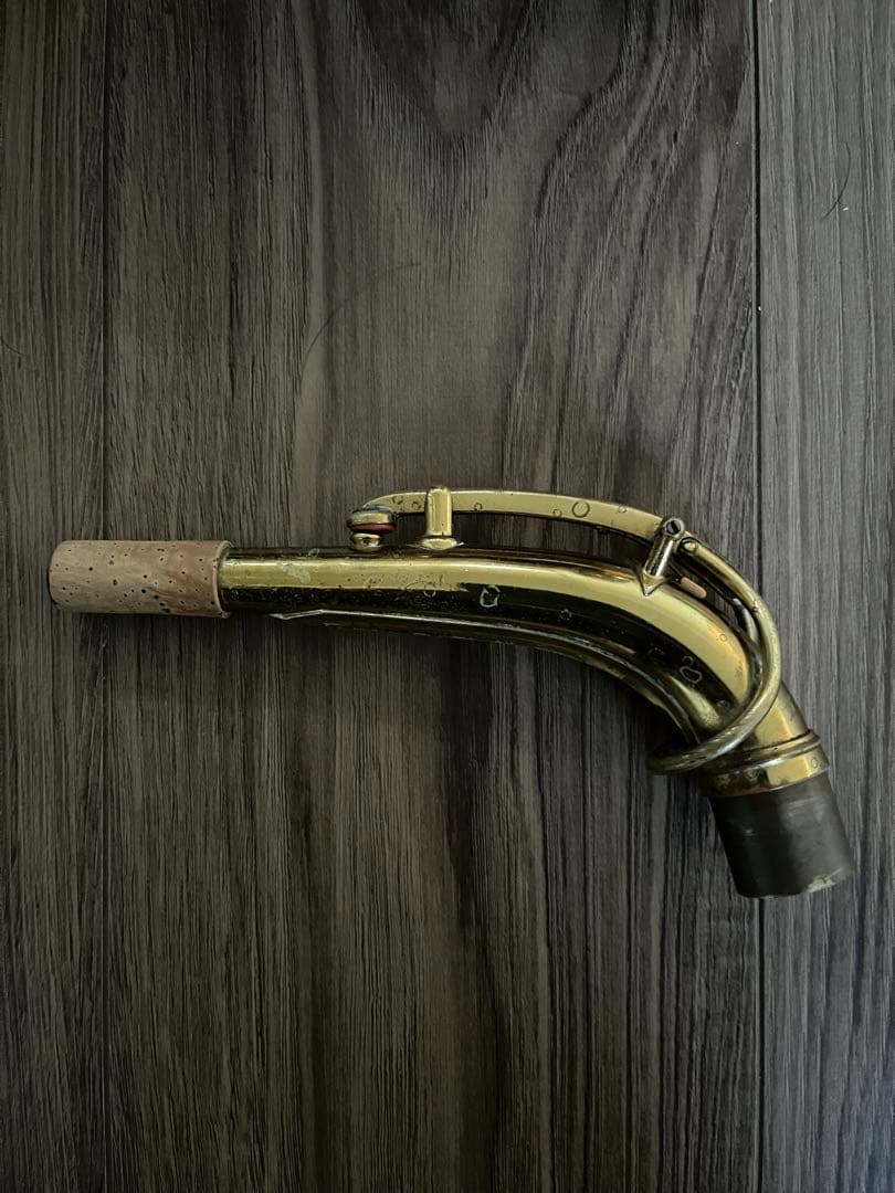 管楽器・吹奏楽器 Buescher Aristocrat II \"Big B\" Alto Sax