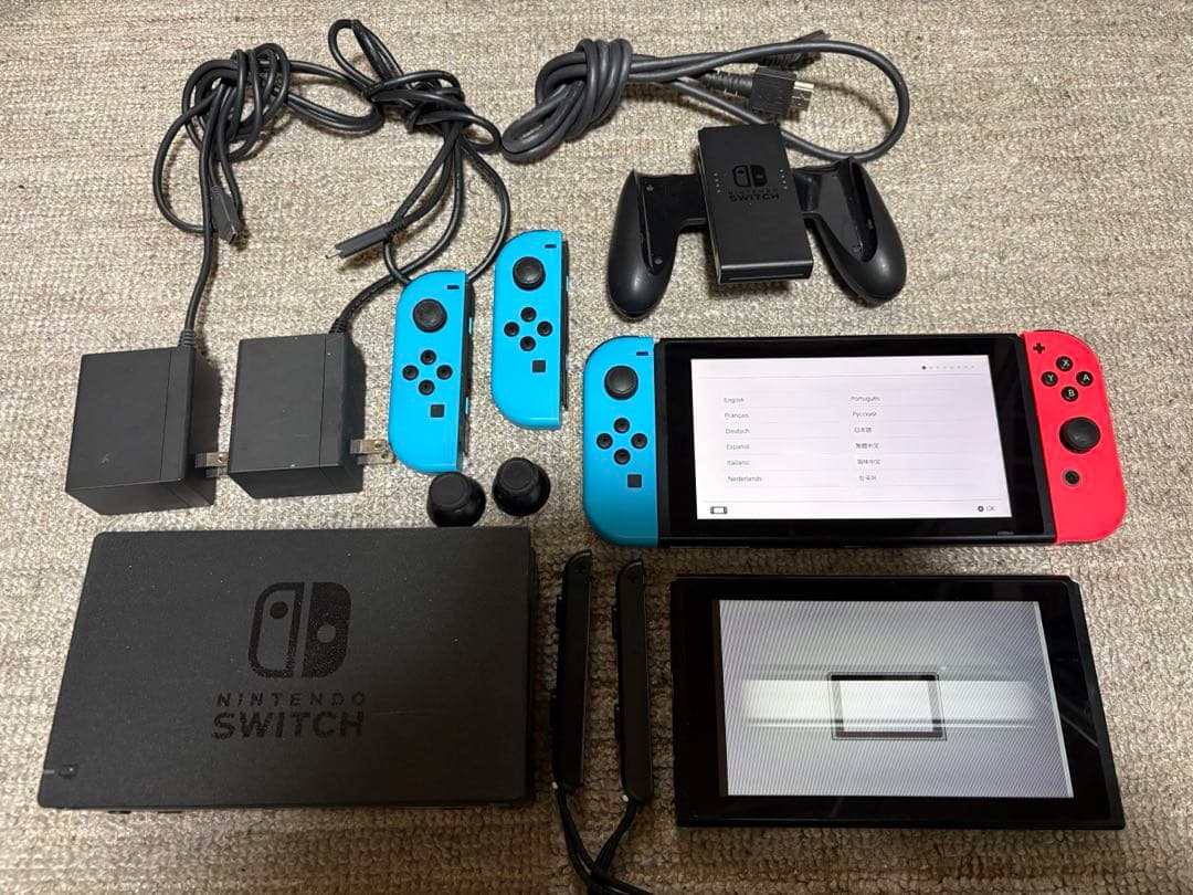 Nintendo Switch 本体2個(うち1つはジャンク)と周辺機器