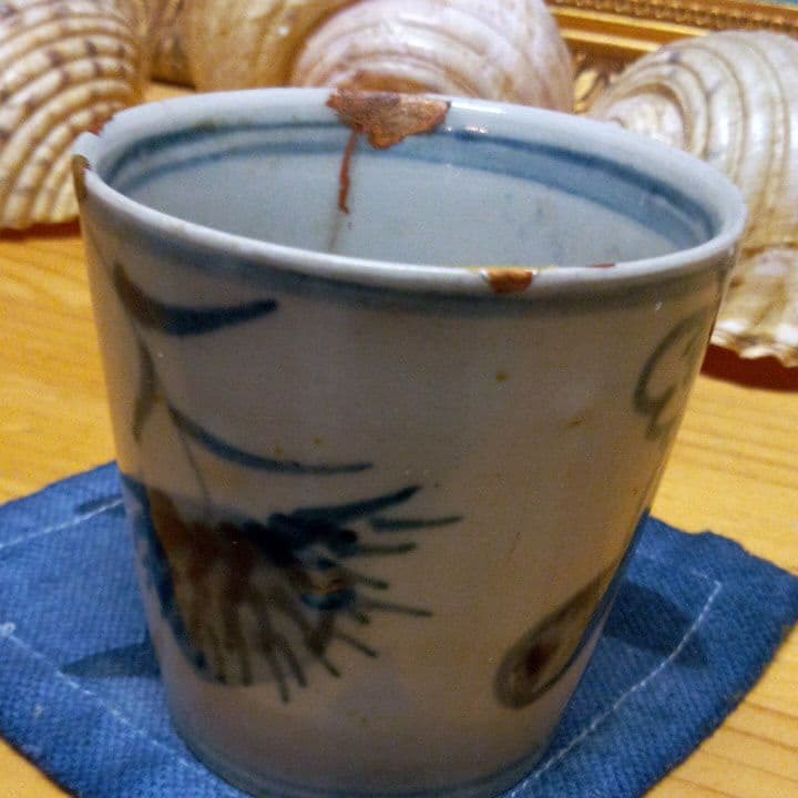 明治の蕎麦ちよこです.金継ぎしてあり.大事に使われてきたかわかるものです、