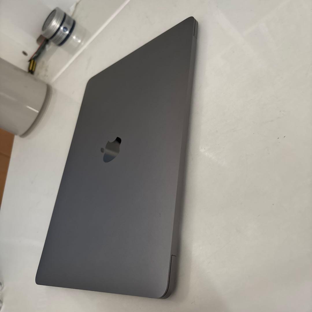 MacBook Pro 13インチ 本体 M2チップ 2022年モデル 美品