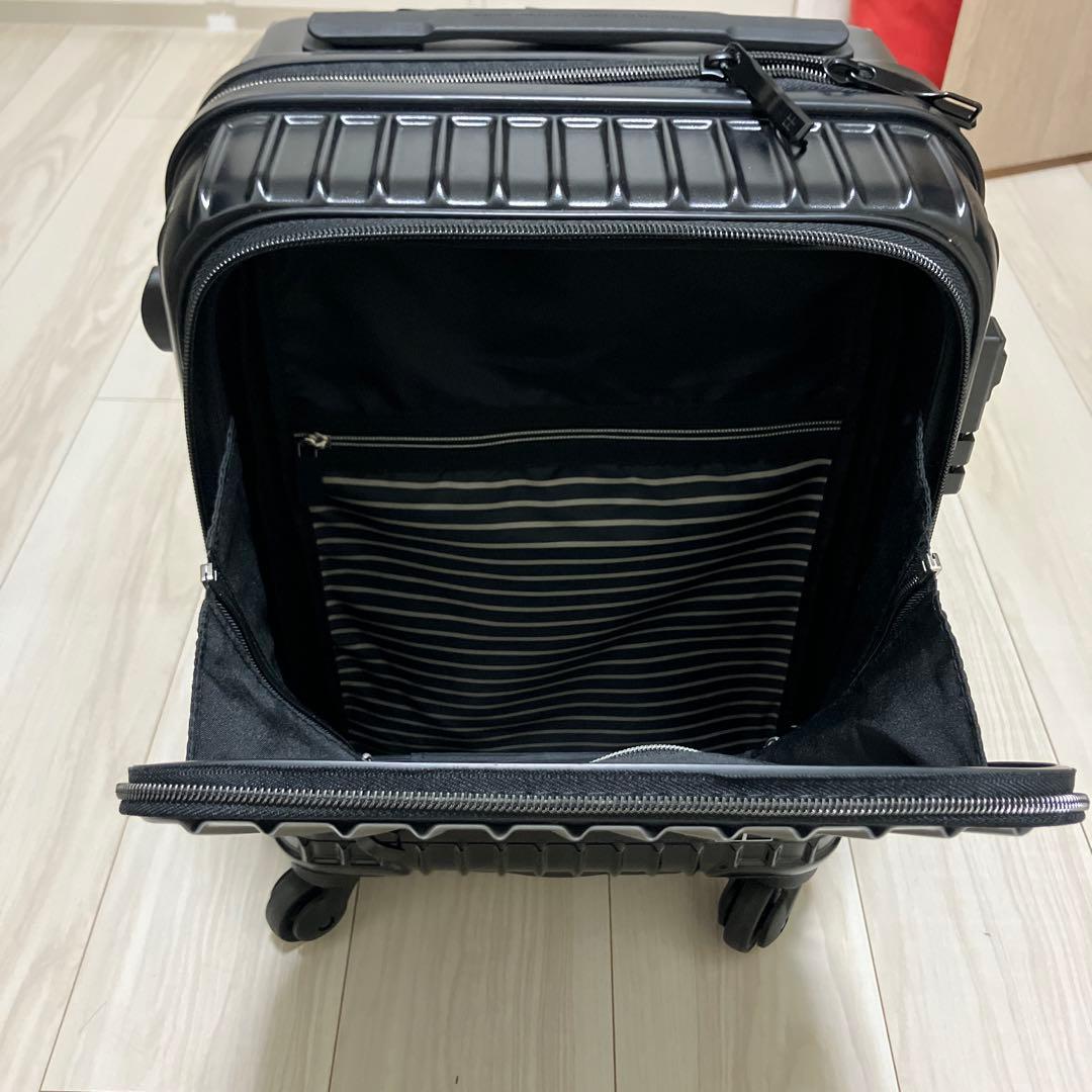 東急ハンズ　キャリーケース　ロッカー