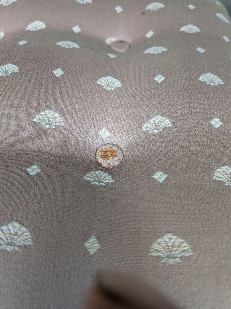 青商品です。　海外ビンテージスツール猫脚