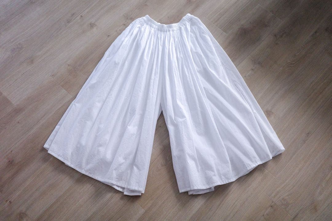 美品◇ francesca amam label ギャザーパンツ/ホワイト