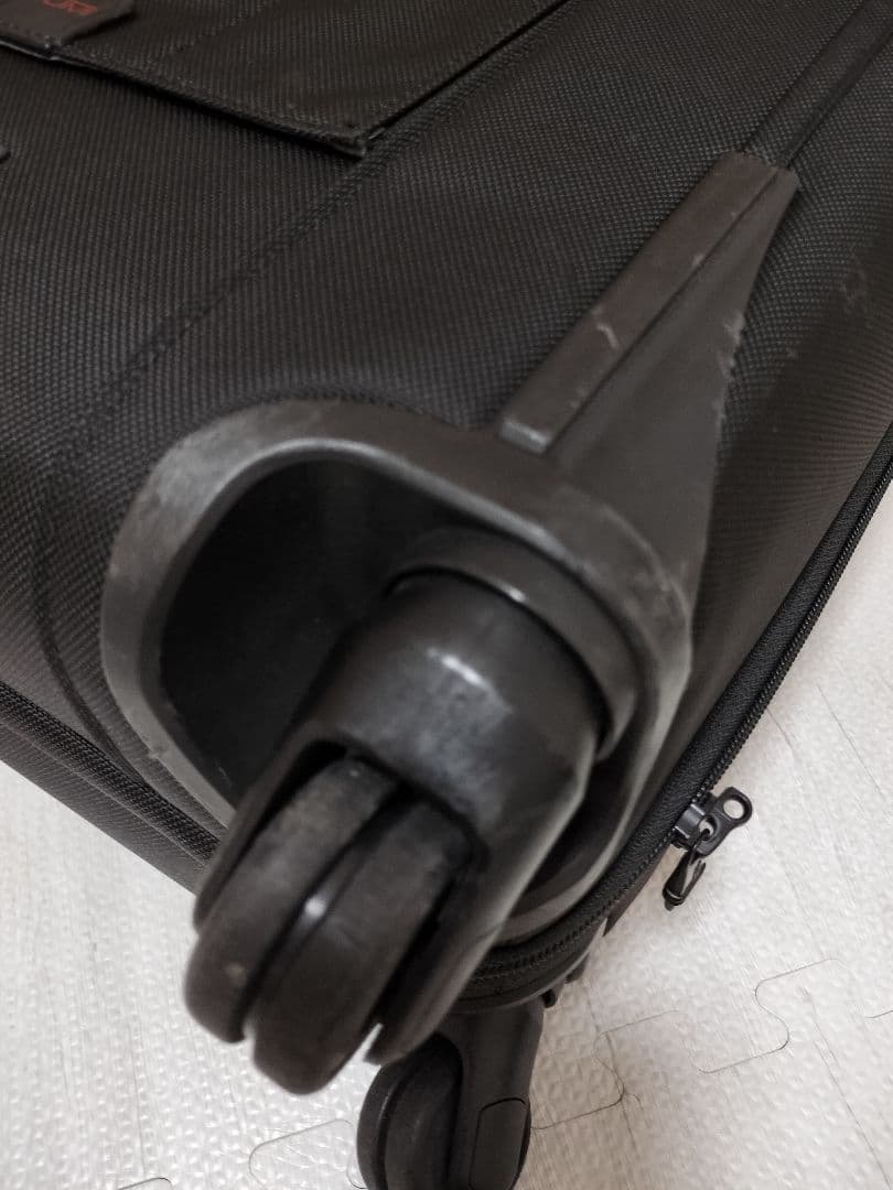 TUMI 4輪ビジネスキャリーケース トゥミ 中古
