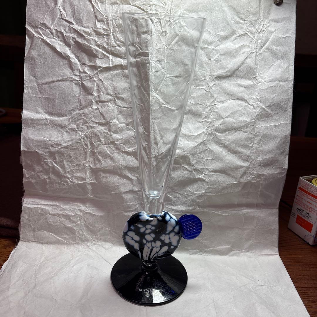 KOSTA BODA ガラスベース 黒・白・青