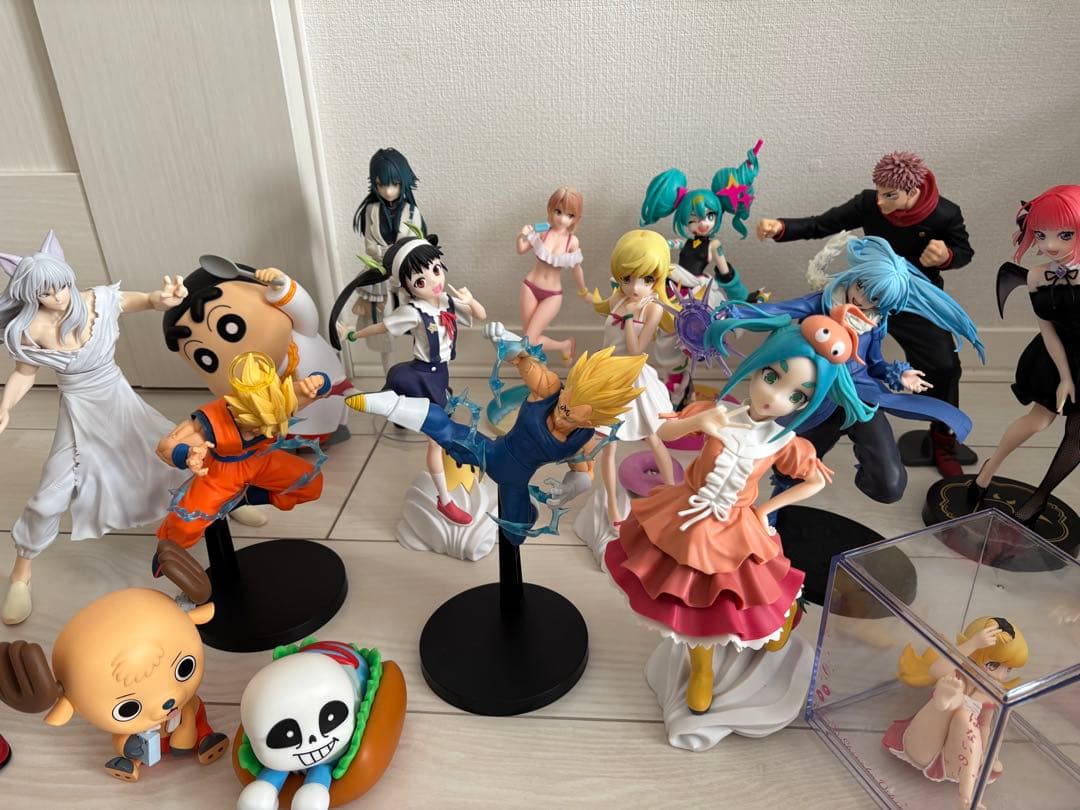アニメキャラクターフィギュアセット　19点