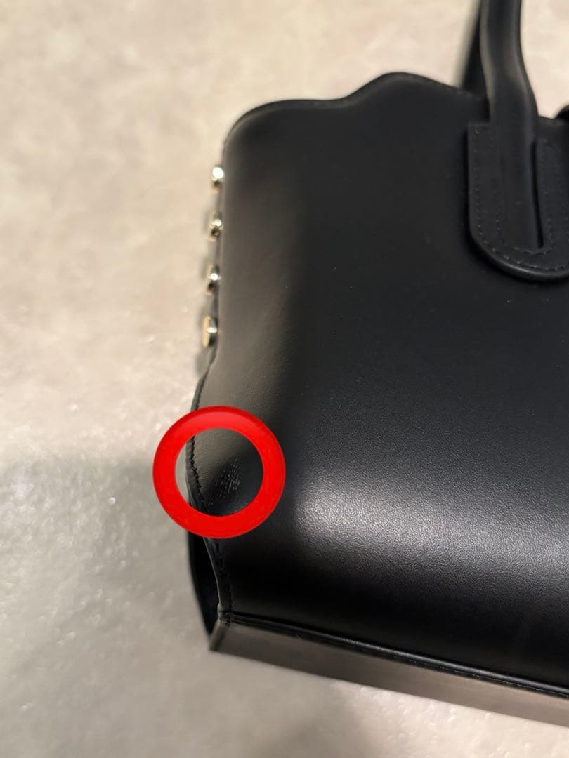 Samantha thavasaハンドバッグ レザーサイドスタッズハンドバッグ