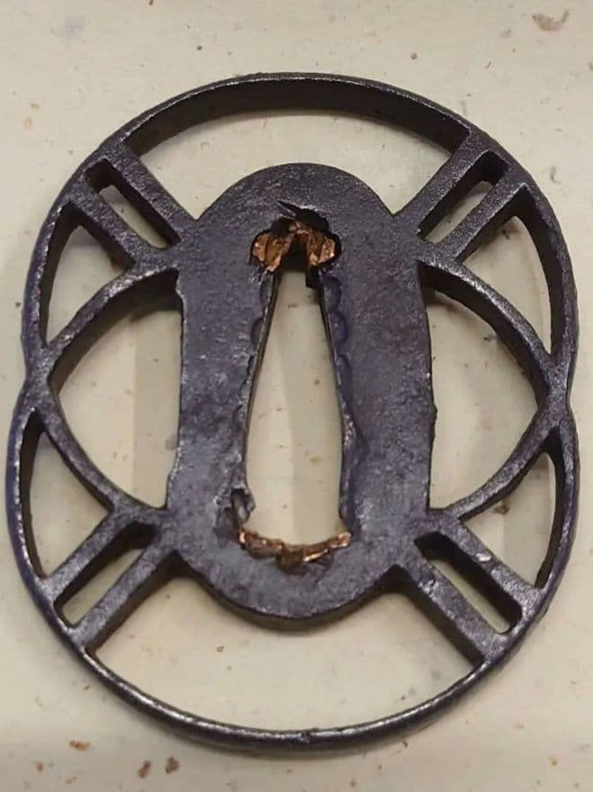 鉄鍔、重ね輪透かし図