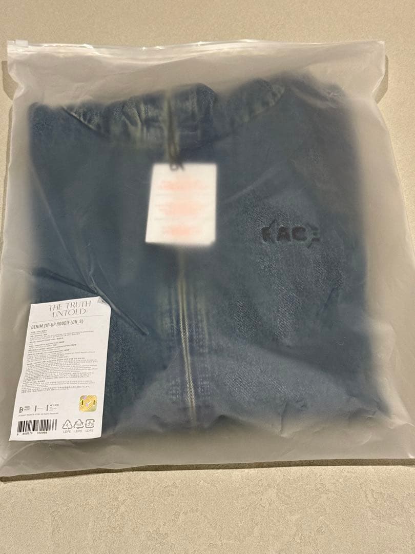 お値下げ★新品☆BTS☆ジミン 展示会　デニム　フーディー　Sサイズ
